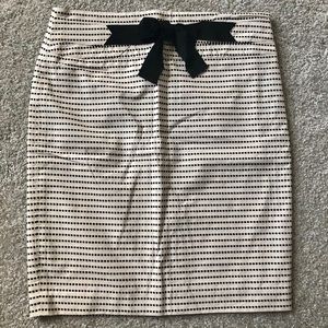 The Limited pencil skirt size 0, new with tags